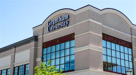 Accredited Online College for Bachelor’s & Master’s Degrees .